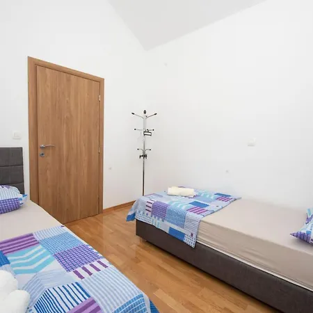 Sunny Attic With Balcony & Modern With Outdoor Area, No Balcony