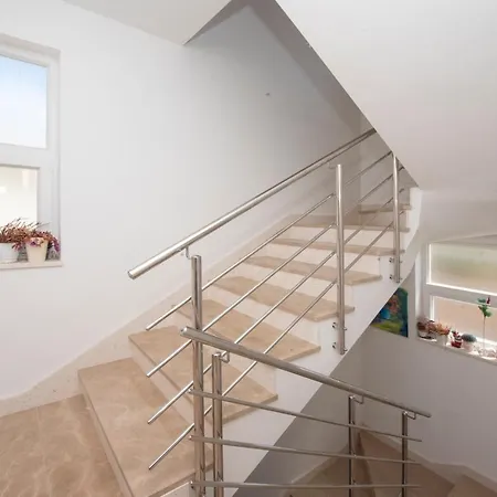 Sunny Attic With Balcony & Modern With Outdoor Area, No Balcony Apartamento
