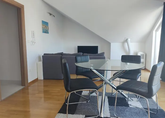 Sunny Attic With Balcony & Modern With Outdoor Area, No Balcony * Trogir