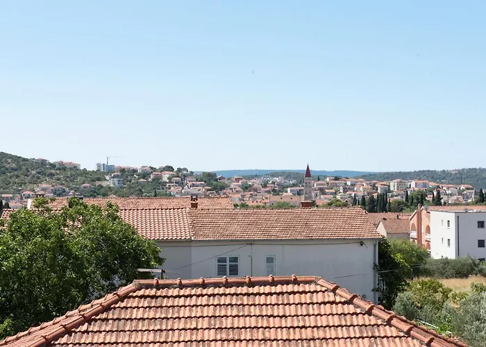 Sunny Attic With Balcony & Modern With Outdoor Area, No Balcony