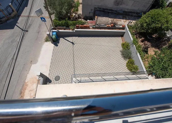 Sunny Attic With Balcony & Modern With Outdoor Area, No Balcony