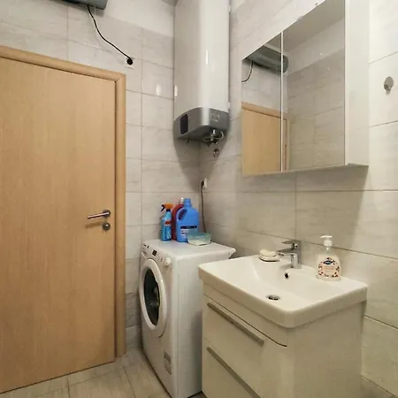 דירה Sunny Attic With Balcony & Modern With Outdoor Area, No Balcony *