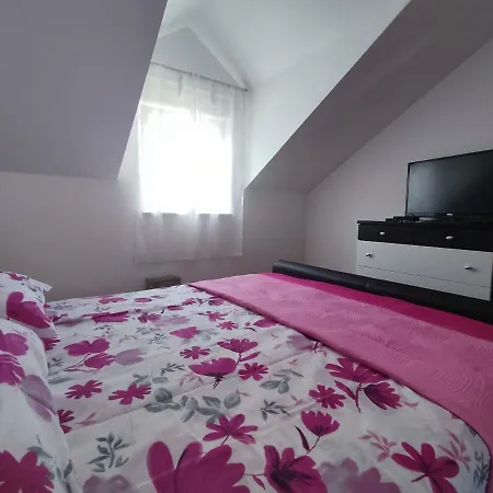 Sunny Attic With Balcony & Modern With Outdoor Area, No Balcony Apartment