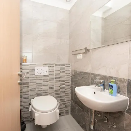 Sunny Attic With Balcony & Modern With Outdoor Area, No Balcony