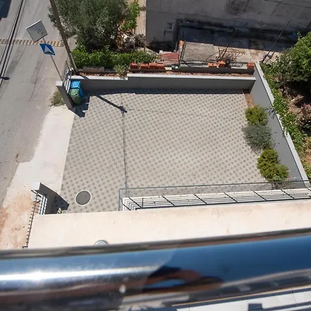 Sunny Attic With Balcony & Modern With Outdoor Area, No Balcony