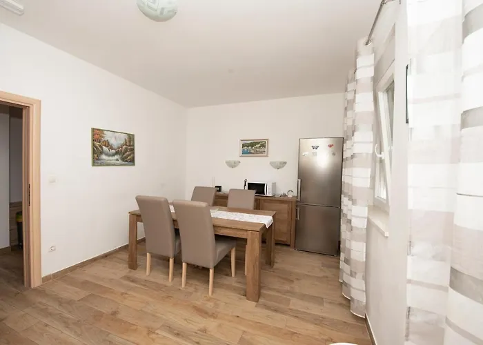 Sunny Attic With Balcony & Modern With Outdoor Area, No Balcony