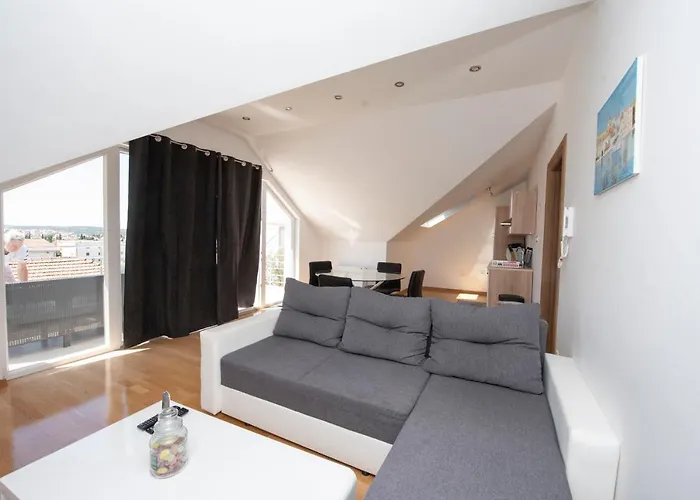 Sunny Attic With Balcony & Modern With Outdoor Area, No Balcony Trogir