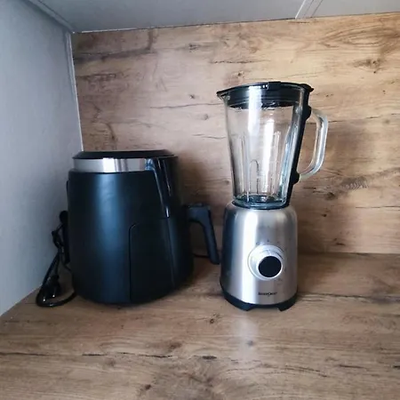 Lägenhet Sunny Attic With Balcony & Modern With Outdoor Area, No Balcony